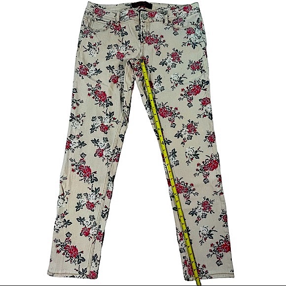 Almost Famous size 13 cream/tan jeans, red & white floral & green leaves design - Picture 12 of 13